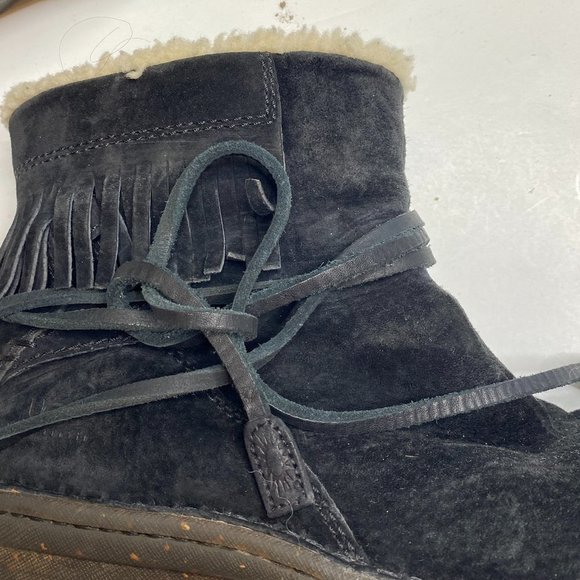 UGG Gaviota Black Suede Boots, women's size 8, multi wrap/fringe. - Picture 6 of 9